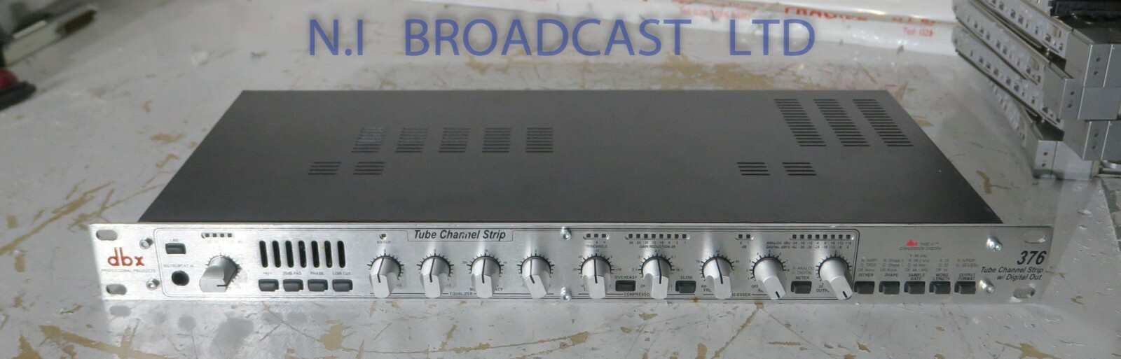 Dbx 376 tube channel strip with analog and digital outputs