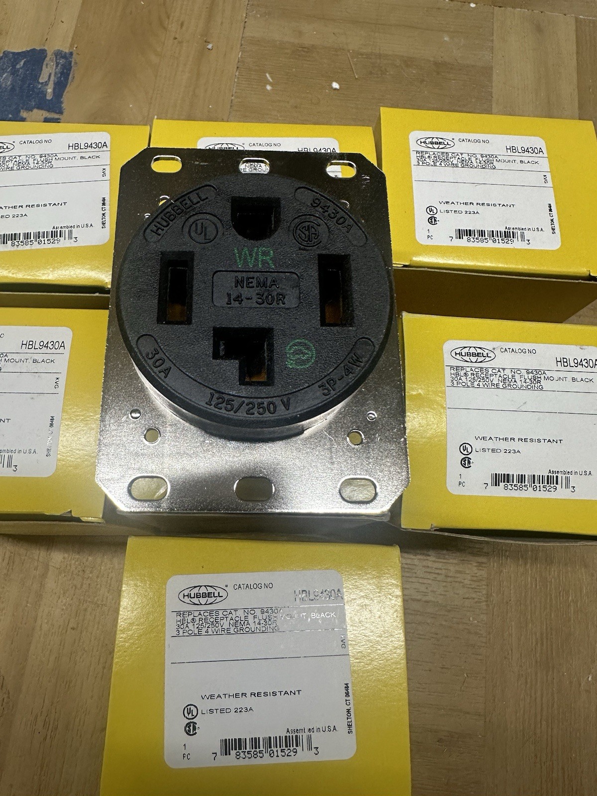 Hubbell Hbl9430a Receptacle, 30 A, 125/250V Ac Flush Mount same day shipping