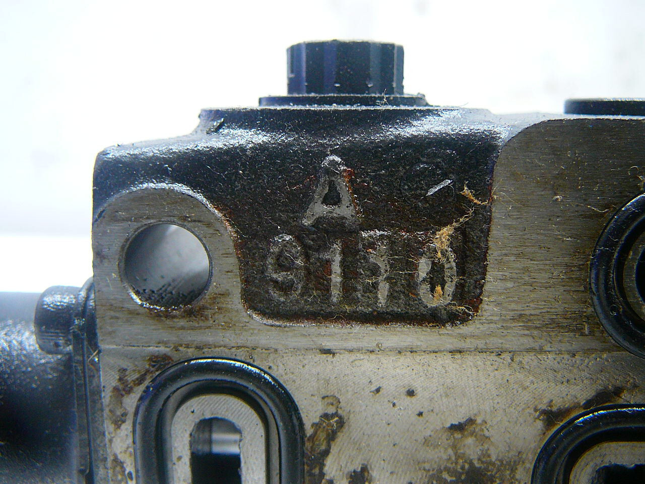PARKER SINGLE SPOOL HYDRAULIC CONTROL VALVE A 9110, B 1200, A HYZ2 B CN