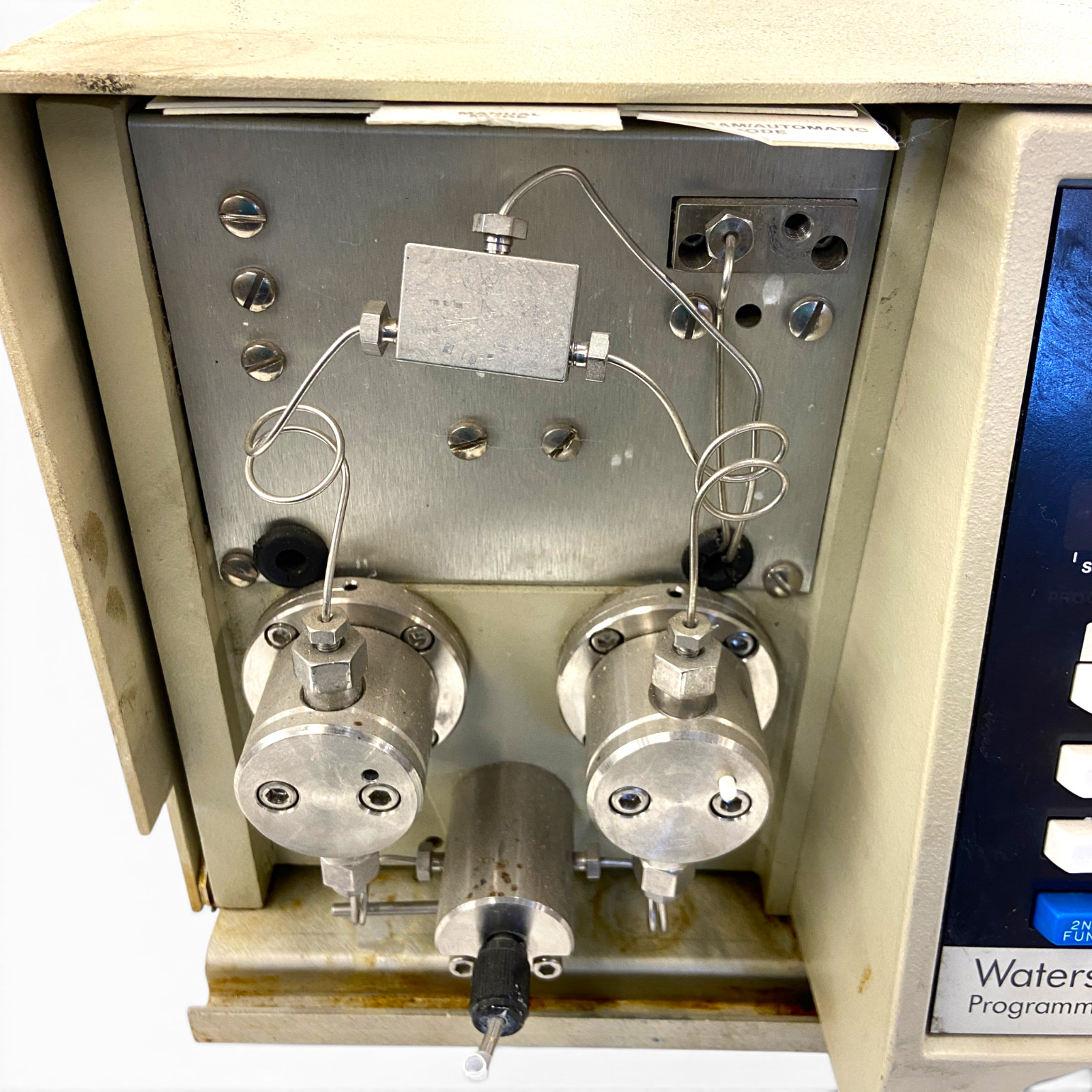 Waters Millipore 590 Programmable HPLC Pump Solvent Delivery System Module