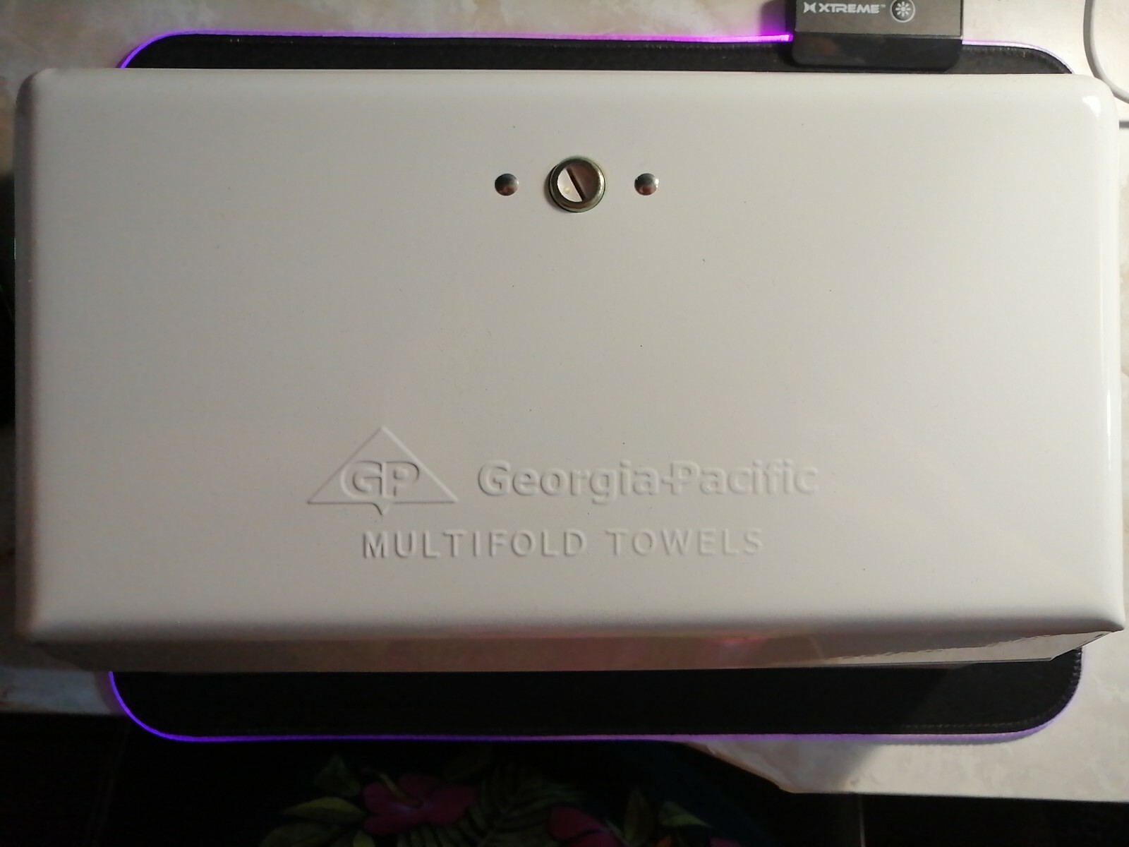 Georgia Pacific multifold towel dispenser