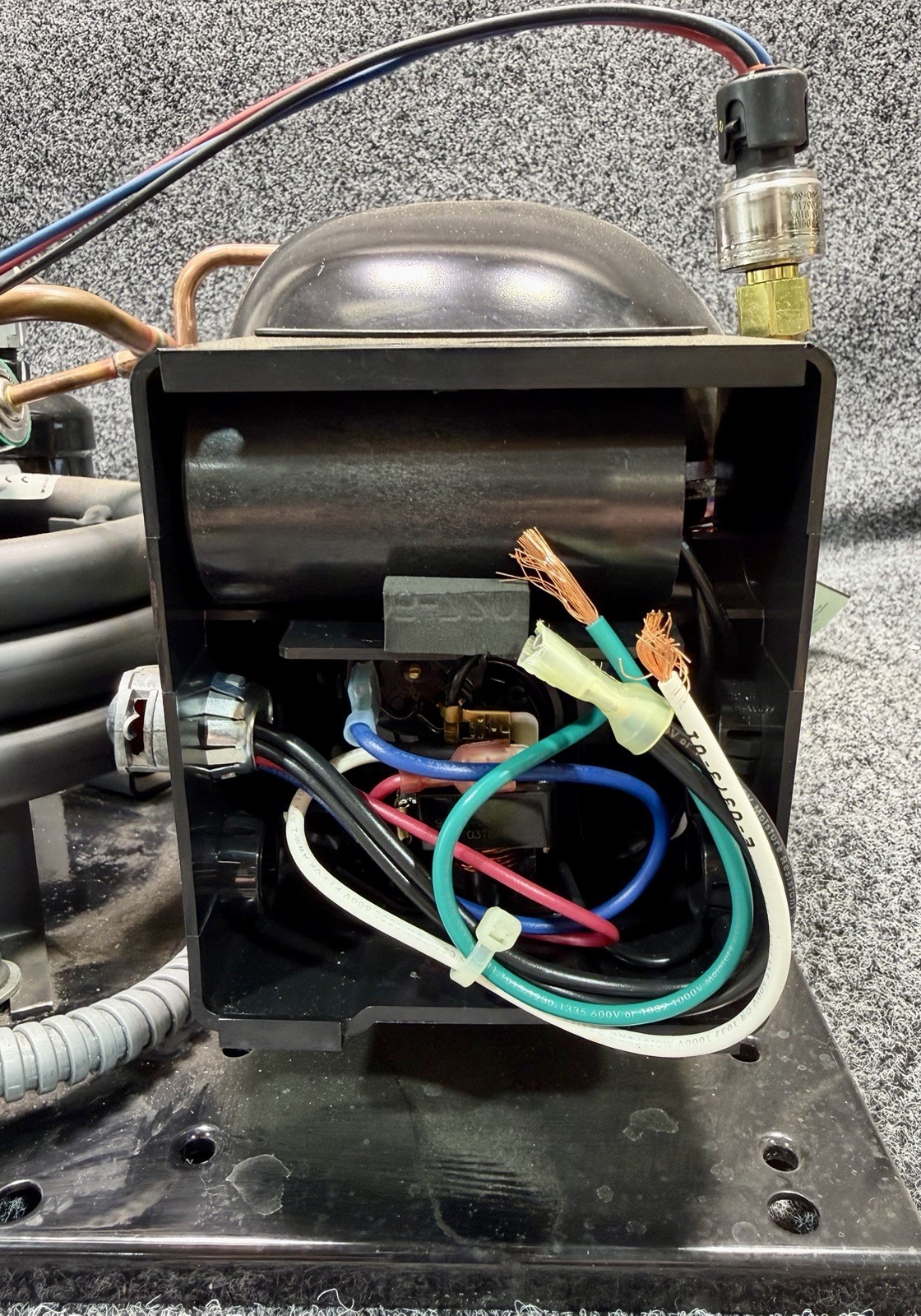 Copeland M6WH-0023-IAA-020 Water Cooled Condensing Unit 115V, Digital Controller