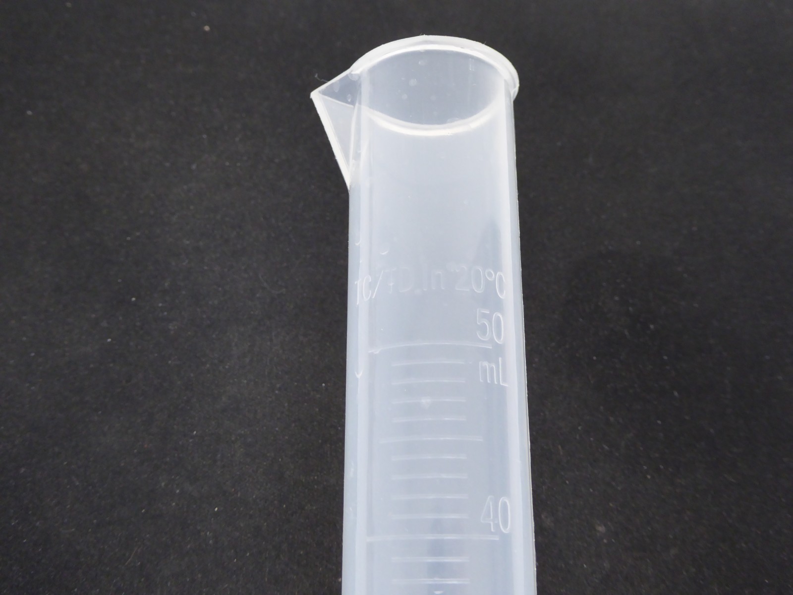 Set of 5 Plastic Graduated Cylinders 1000ml, 500ml, 250ml, 100ml & 50ml
