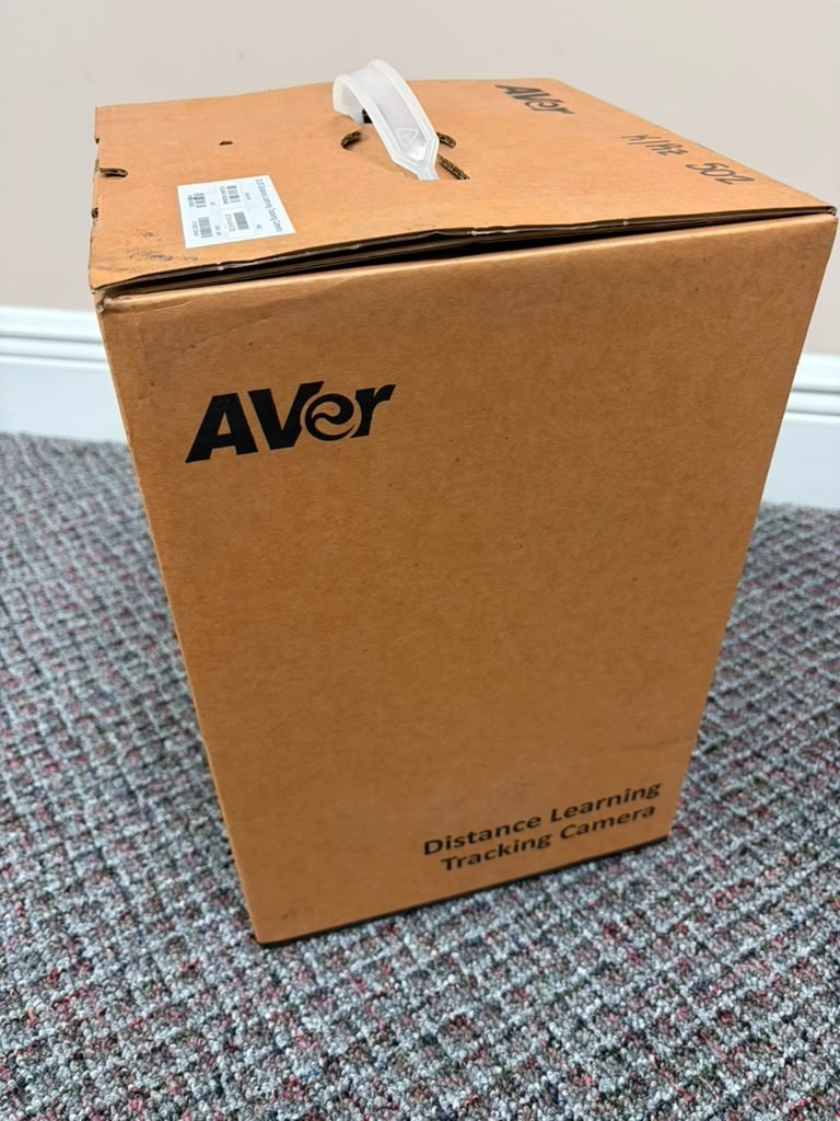 Aver DL30 Auto Tracking Distance Learning Camera TESTED, remote included