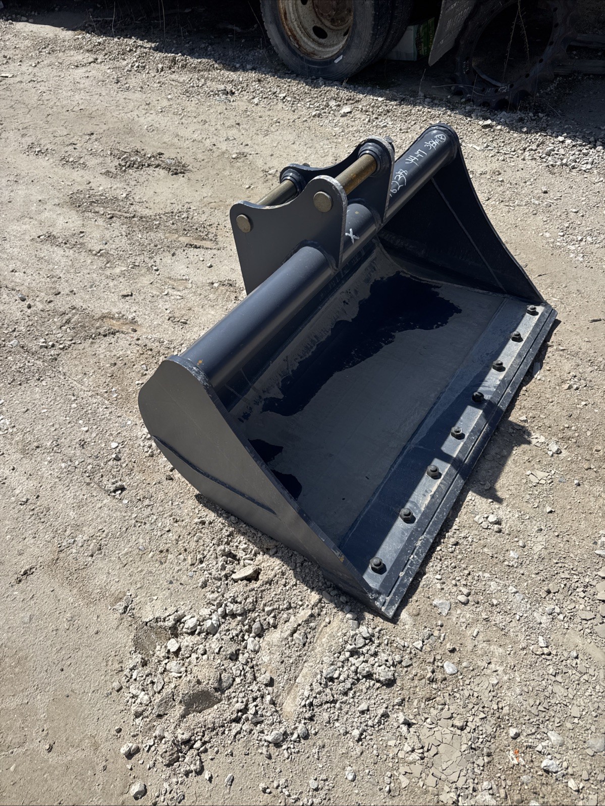 Cat 305 48 inch Ditching Bucket mini excavator Caterpillar 45 mm pins Komatsu