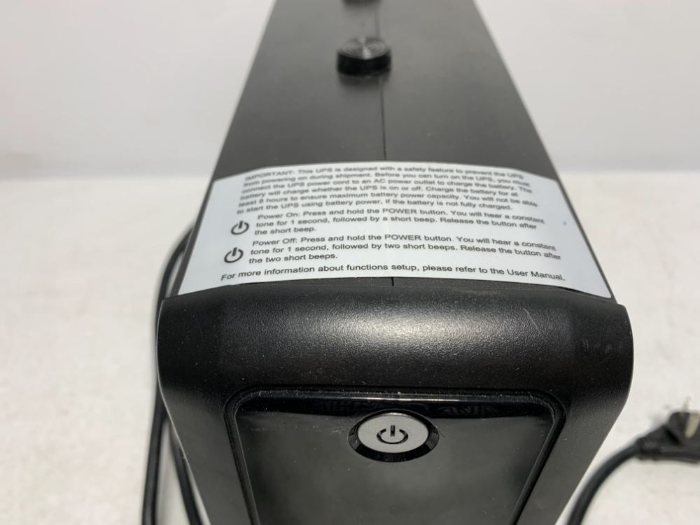 CyberPower CR7DZ2002761 UPS 2.1A USB