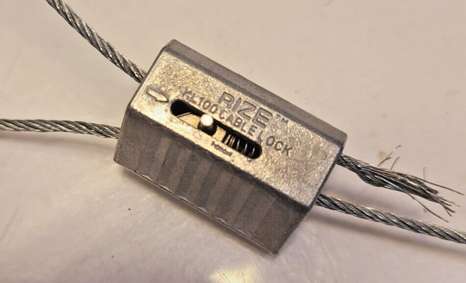 4 Qty. of Rize 100 Fasteners 10′ Looped Cable Hanging 10′ Long (4 Qty)