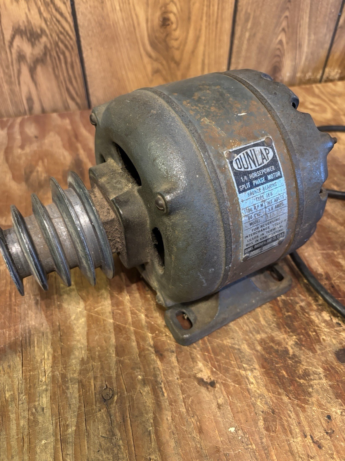 Dunlap 1/4 HP Electric Motor 1157272 Split Phase Reversible 1750 RPM 115 volts