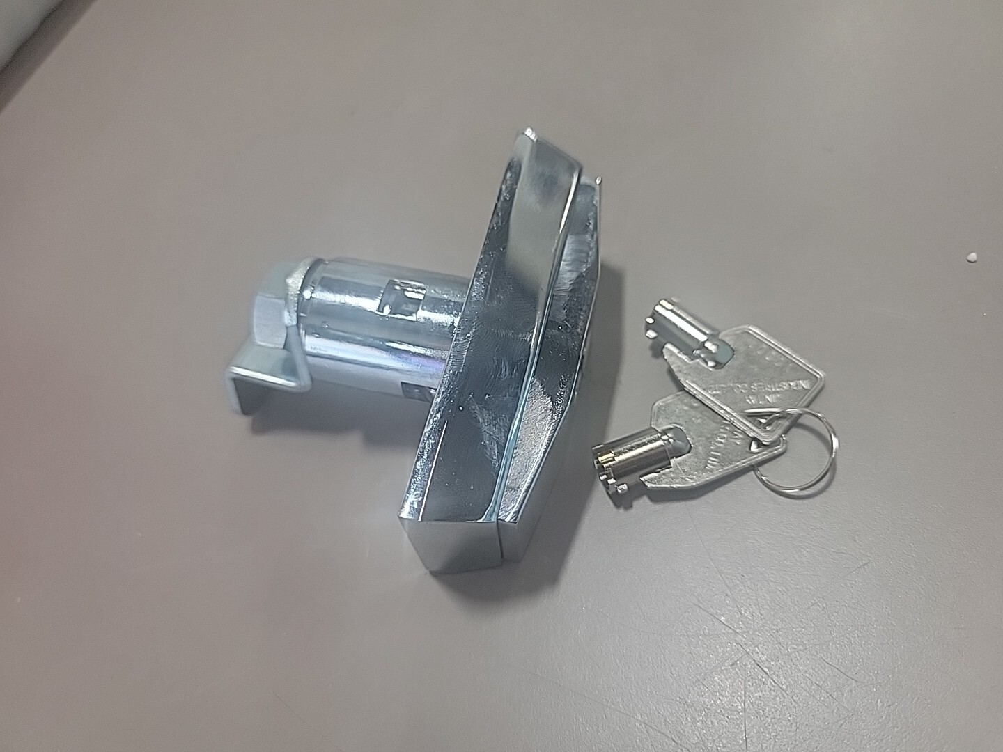 Seaga T- Handle Lock Set used SM2300, OD16S, SM23