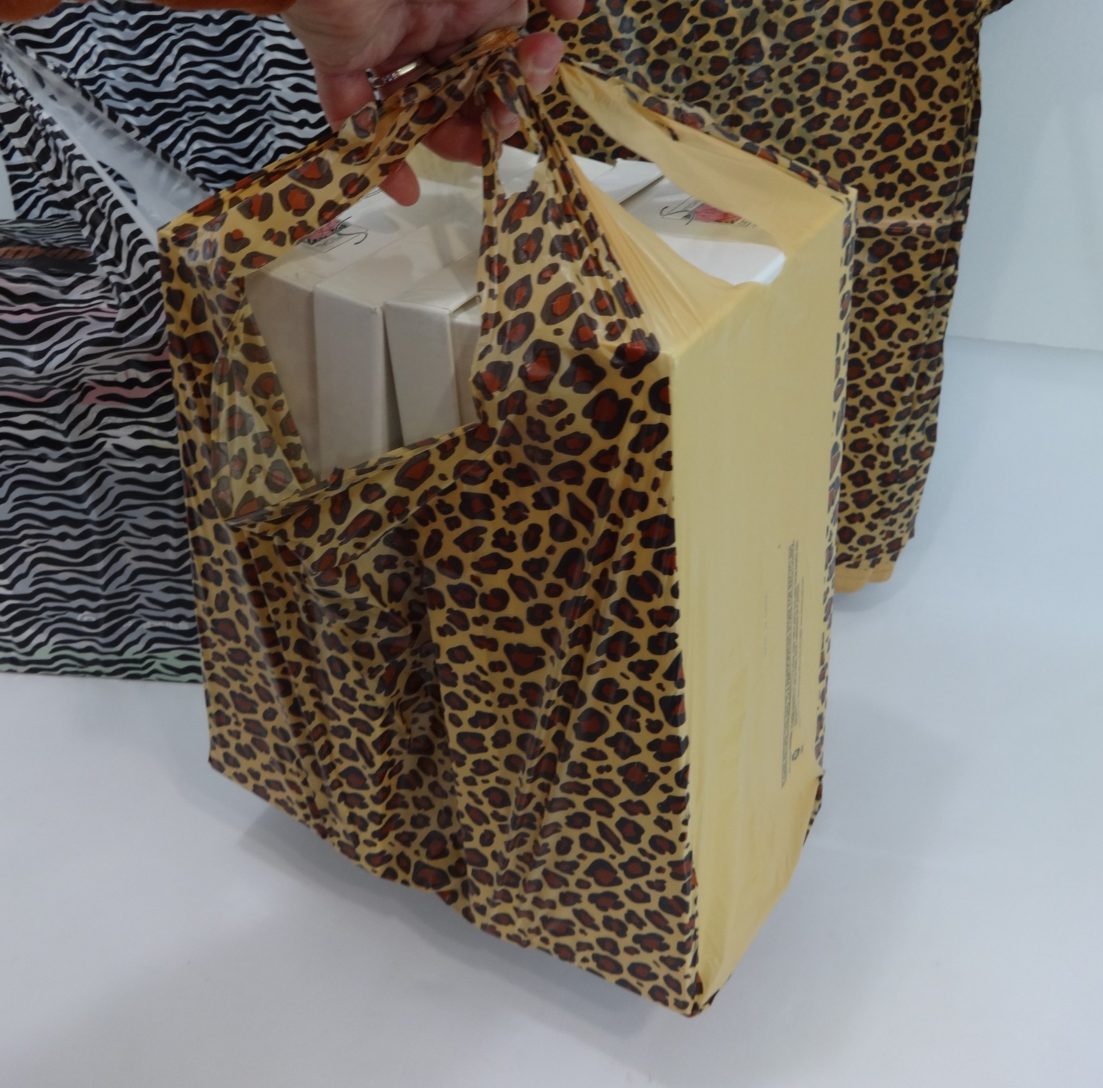 100 Qty 50 Zebra & 50 Leopard Print Design Plastic T-Shirt Bags Handle 11.5x6x21