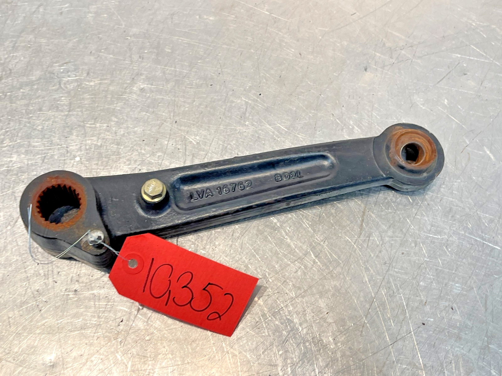 John Deere 1025R Tractor Upper 3pt Hydraulic Rockshaft Lift Arm LVA16762