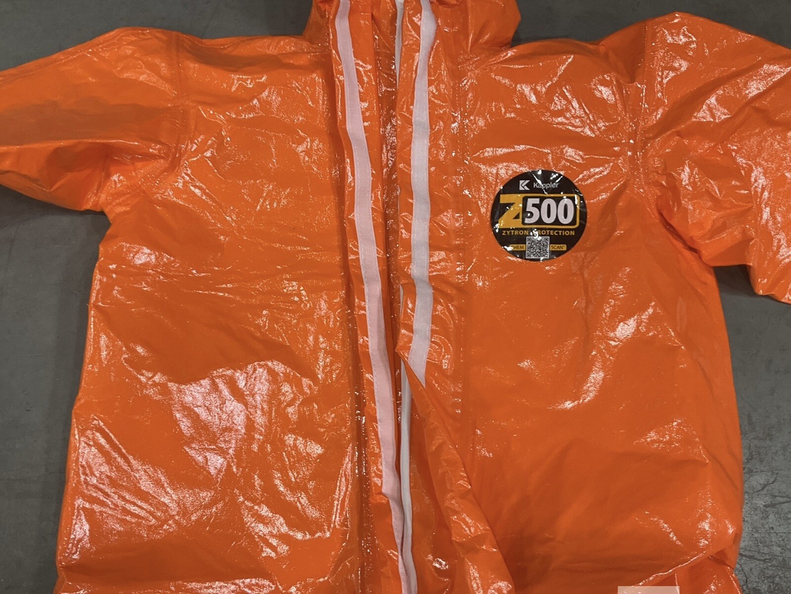 NEW Kappler Zytron Z500 Coverall w/ Hood & Elastic Wrists & Ankles LG/XL Z5H428