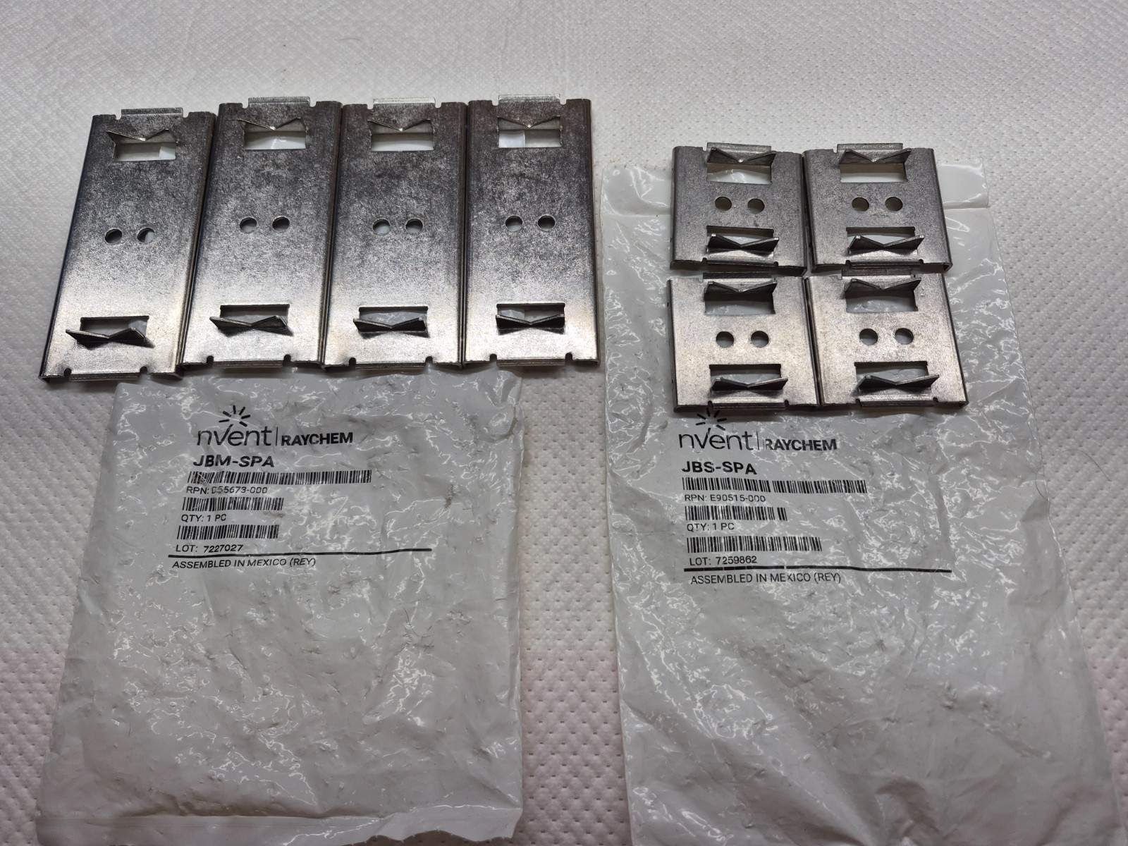 NVENT / RAYCHEM JBM-SPA (4 pieces) & JBS-SPA (4 pieces) Pipe Adapters