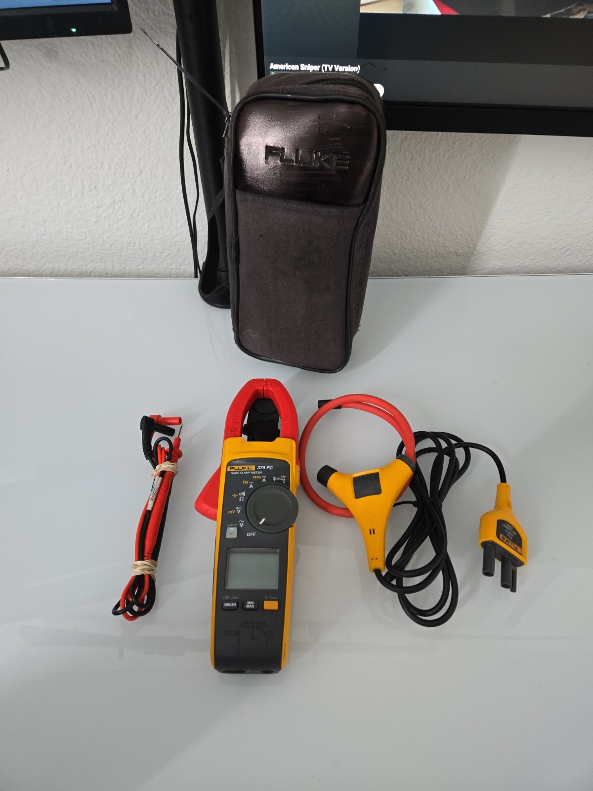 Fluke 376 FC True-RMS Clamp Meter W/ 18-Inch iFlex i2500-18 – Perfect Condition