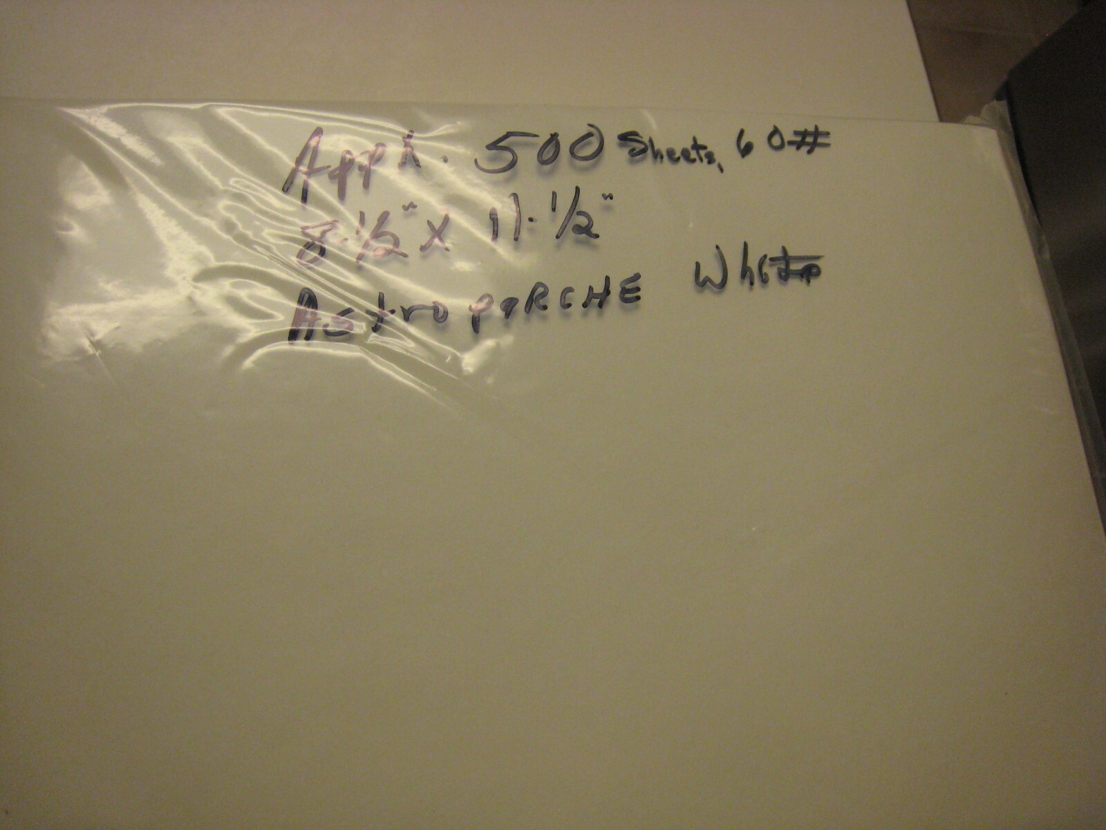 Astroparche Appx 1,000-Pc. 8-1/2 x 11- 1/2 in. 60# paper in white 2 x 500 p