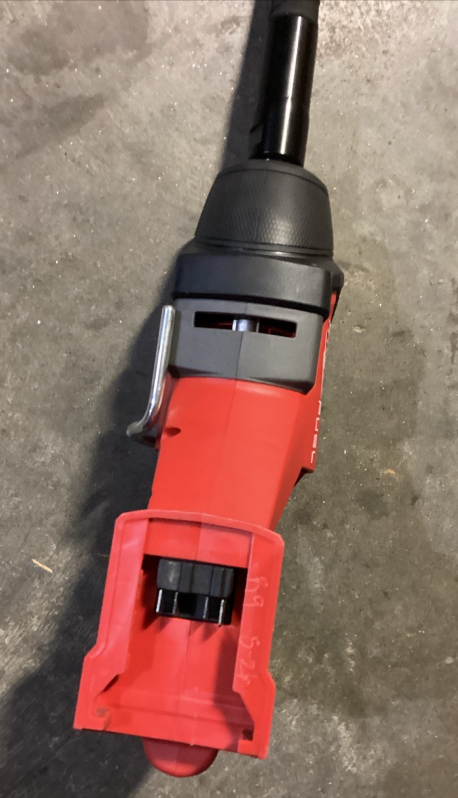 Milwaukee 2910-20 M18 4 Feet Concrete Pencil Vibrator (Bare Tool)