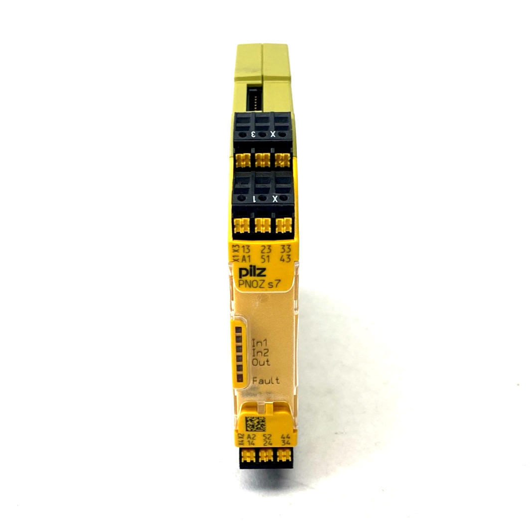 PILZ PNOZ s7 C 24VDC 4 n/o 1 n/c Safety Relay Expansion Module 24VDC, 751107