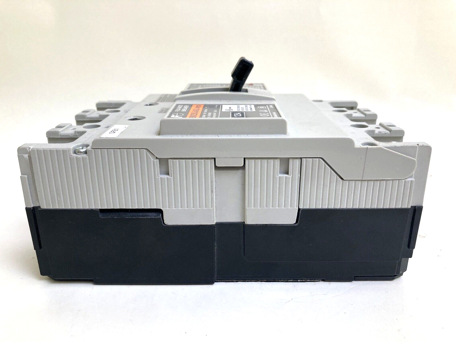 FUJI ELECTRIC BW250JAGU-3P125 / BW250JAGU3P125 (NEW TAKE OUT) FAST SHIPPING!