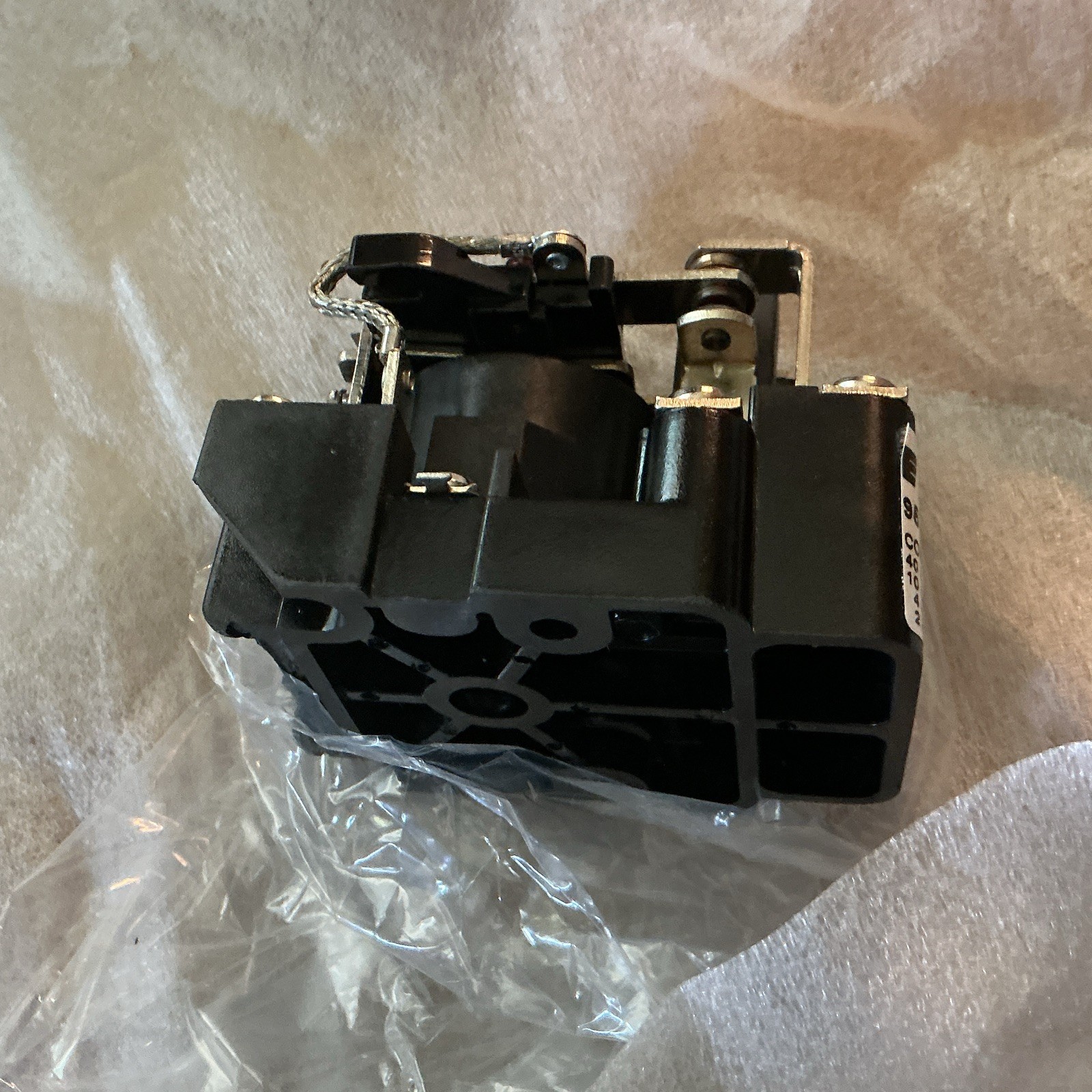 Eaton 9575H3T100 General Purpose Relay 24 VDC DPST 4-Pin 10A CE