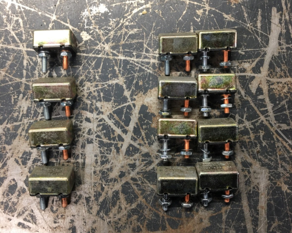 12PCS GRAB BAG Genuine EATON Shortstop Self-Resetting Circuit Breakers 10A 15A