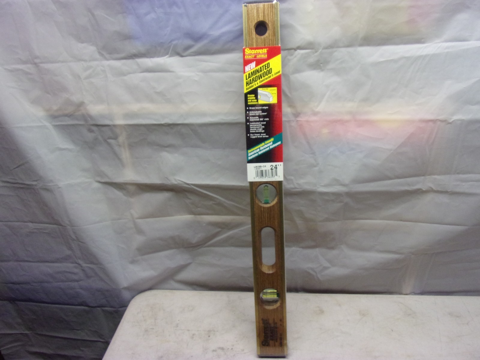 STARRETT 24″ Brass Bound Laminated Mahogany Builders & Contractors Level NOS