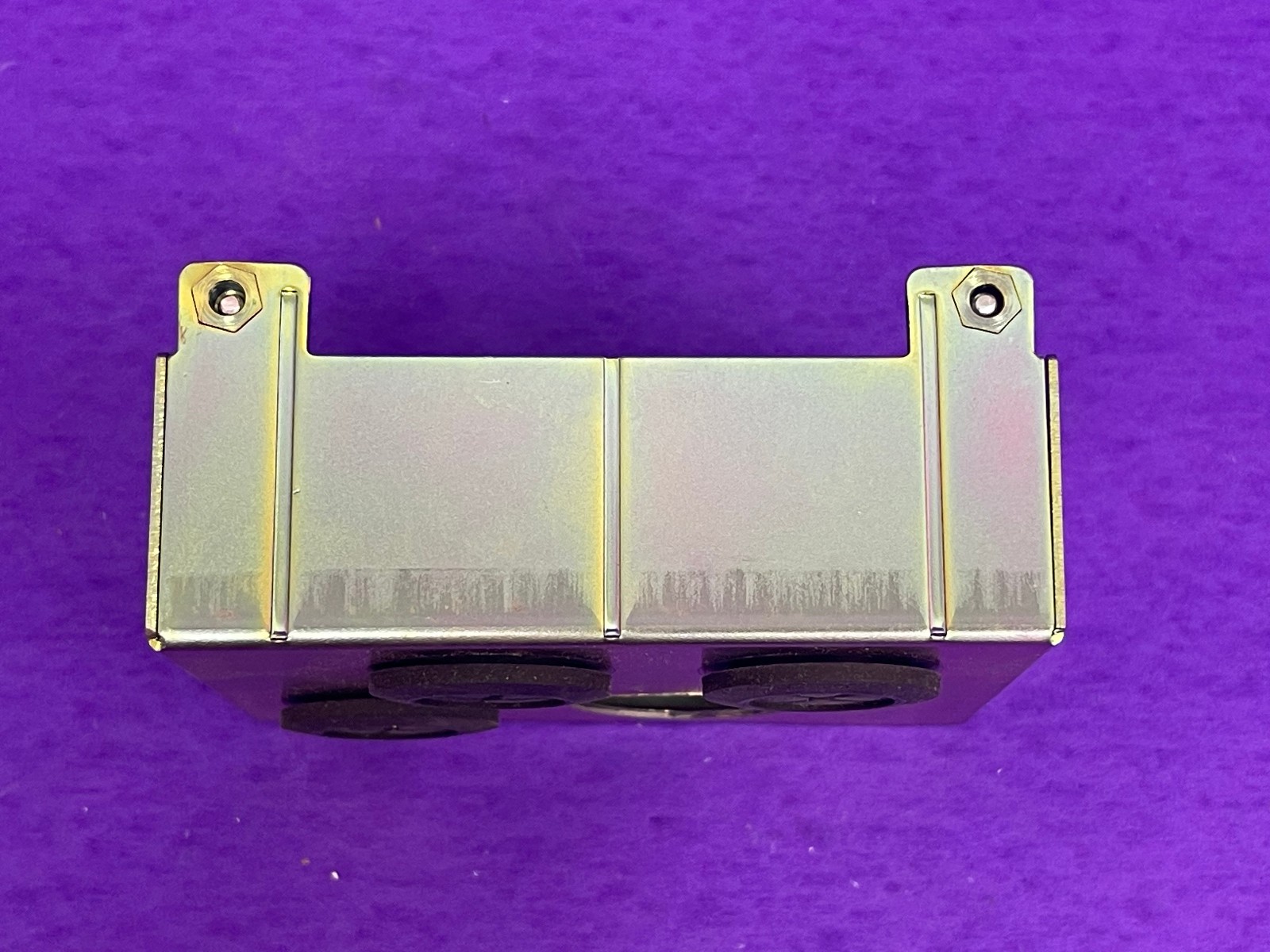 Allen Bradley 22-JBAB Ser A IP30/Nema 1 Conduit Box, B Frame field installed Kit