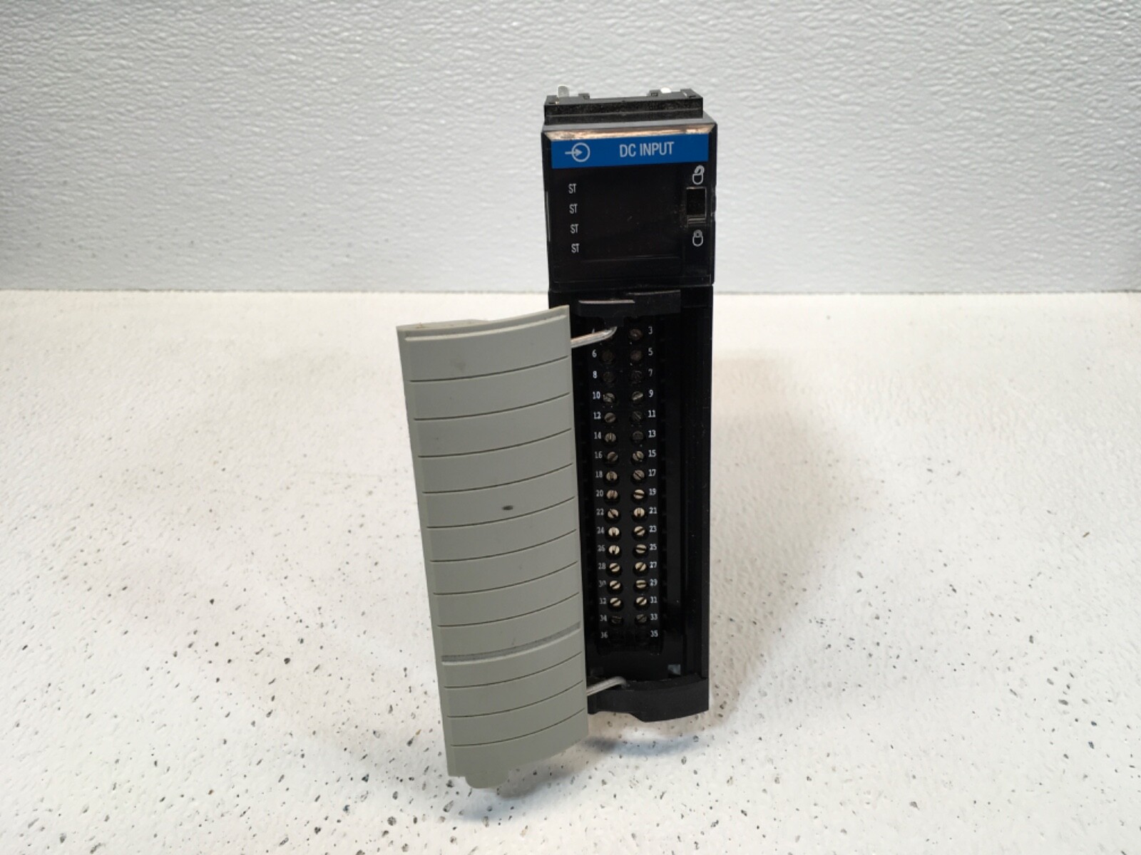 Allen-Bradley 1756-IB32 /B DC Input Module 32Pt 24VDC