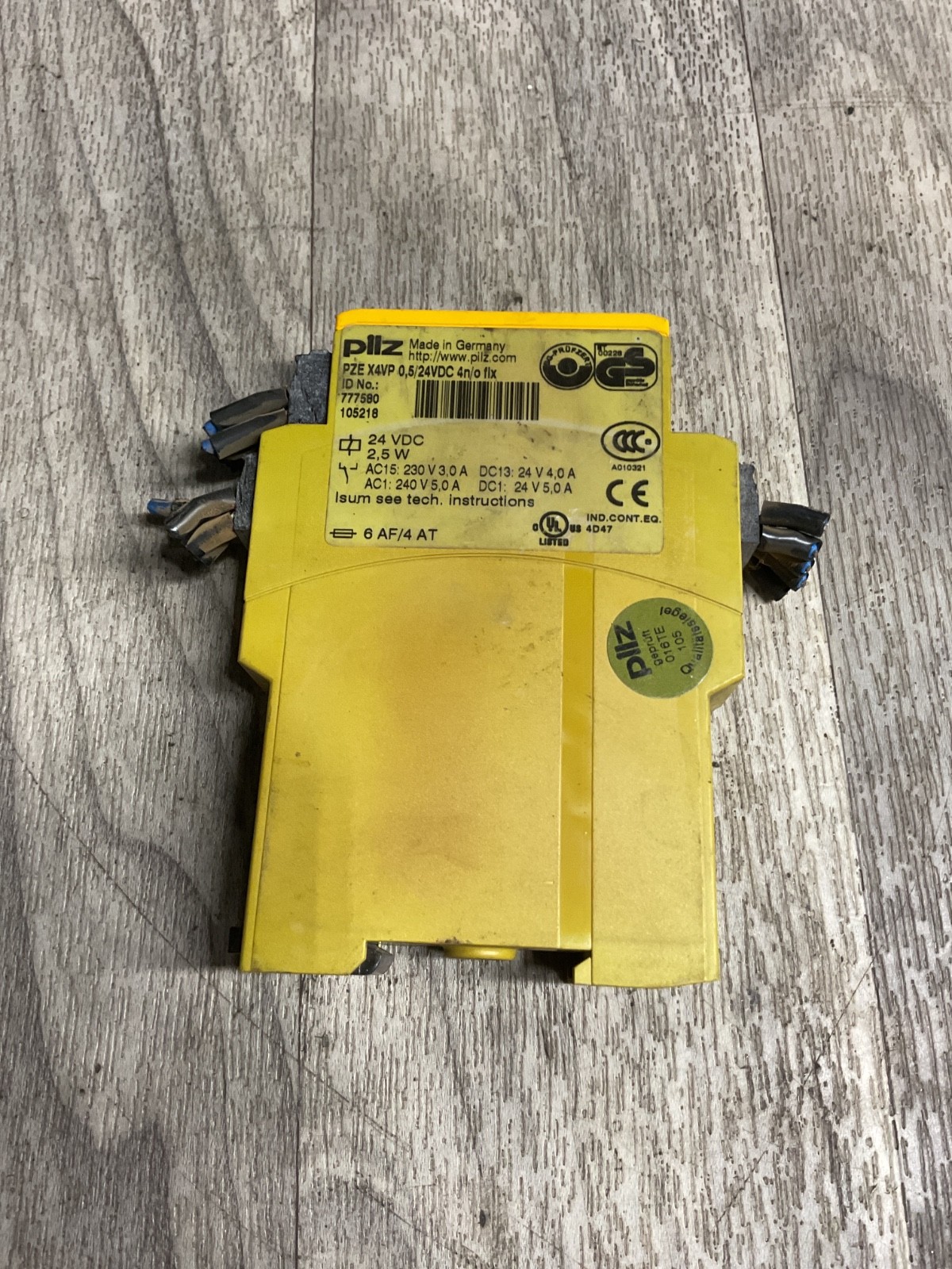 PILZ 777580, PZE X4VP 0.5/24VDC 4N/O FIX SAFETY RELAY 24VDC 6.0A #4002A4ML