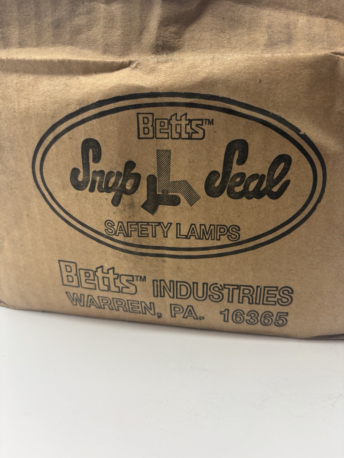 BETTS INDUSTRIES, HALOGEN, WORK LIGHT, Model B315 *read