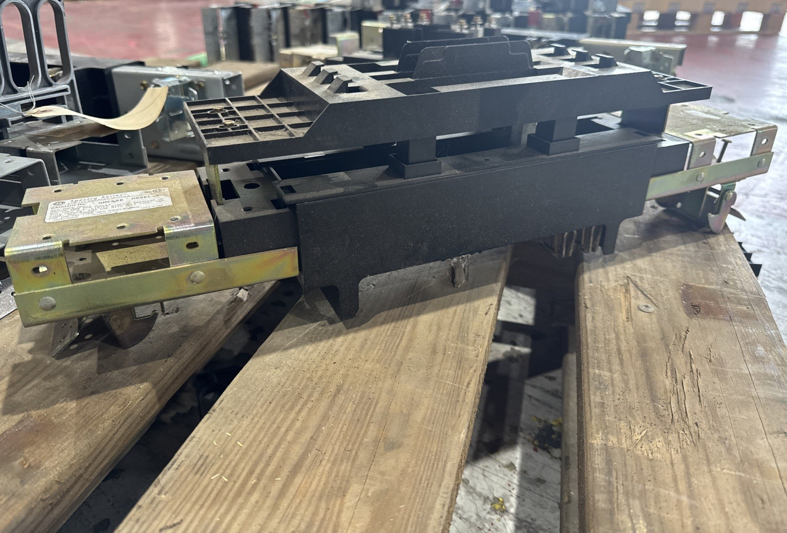 GE Circuit Breaker Module AMC6QB 200 Amp Max 249 Volt