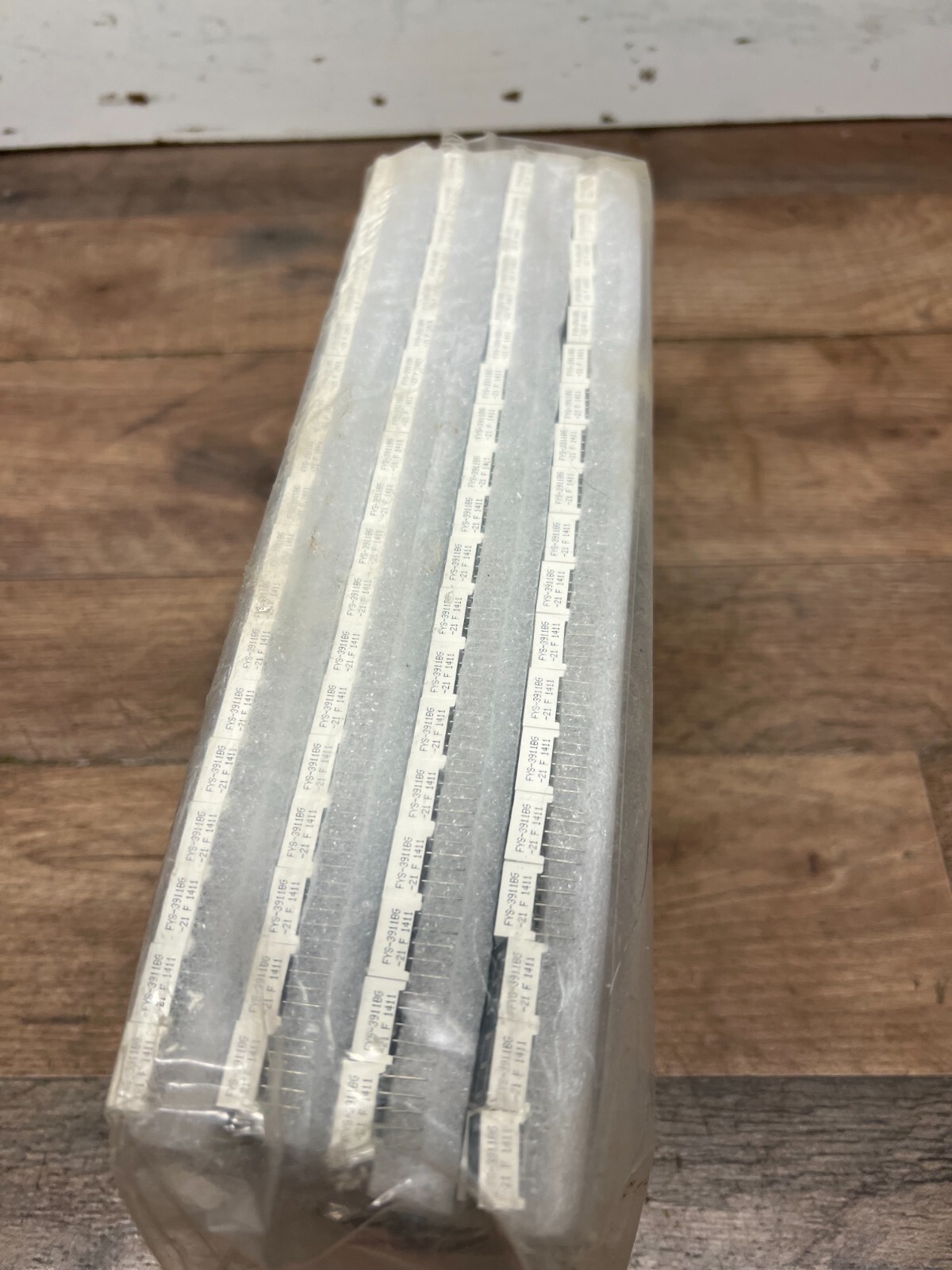 FORYARD 7 Segment LED Lot of 1064 PN FYS-3911BG-21
