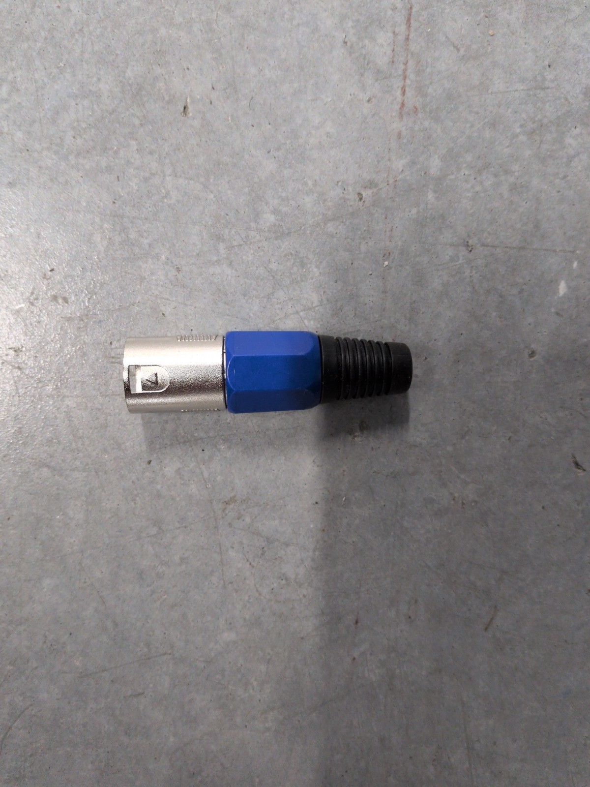 10101510002 XLR Cable Connector 3 Pin Male Blue