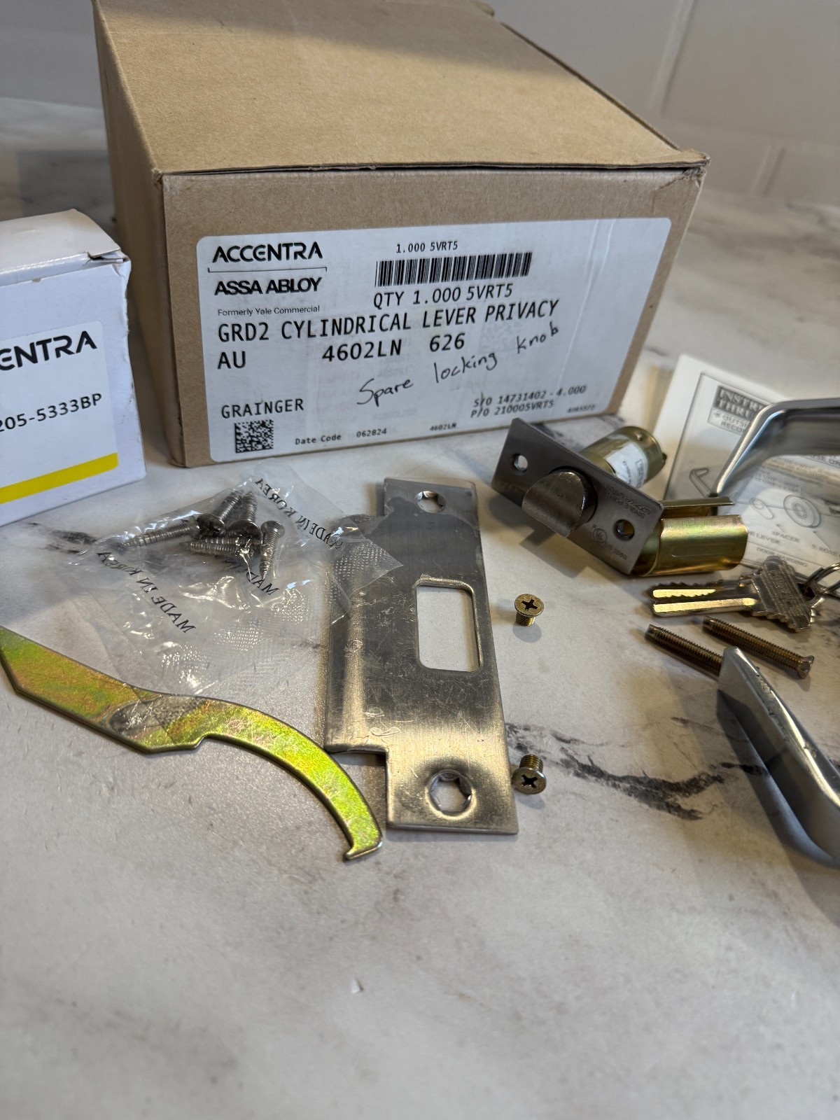 Accentra Assa Abloy 4602LN 626 AU Grade 2 Cylindrical Lever Privacy Lockset