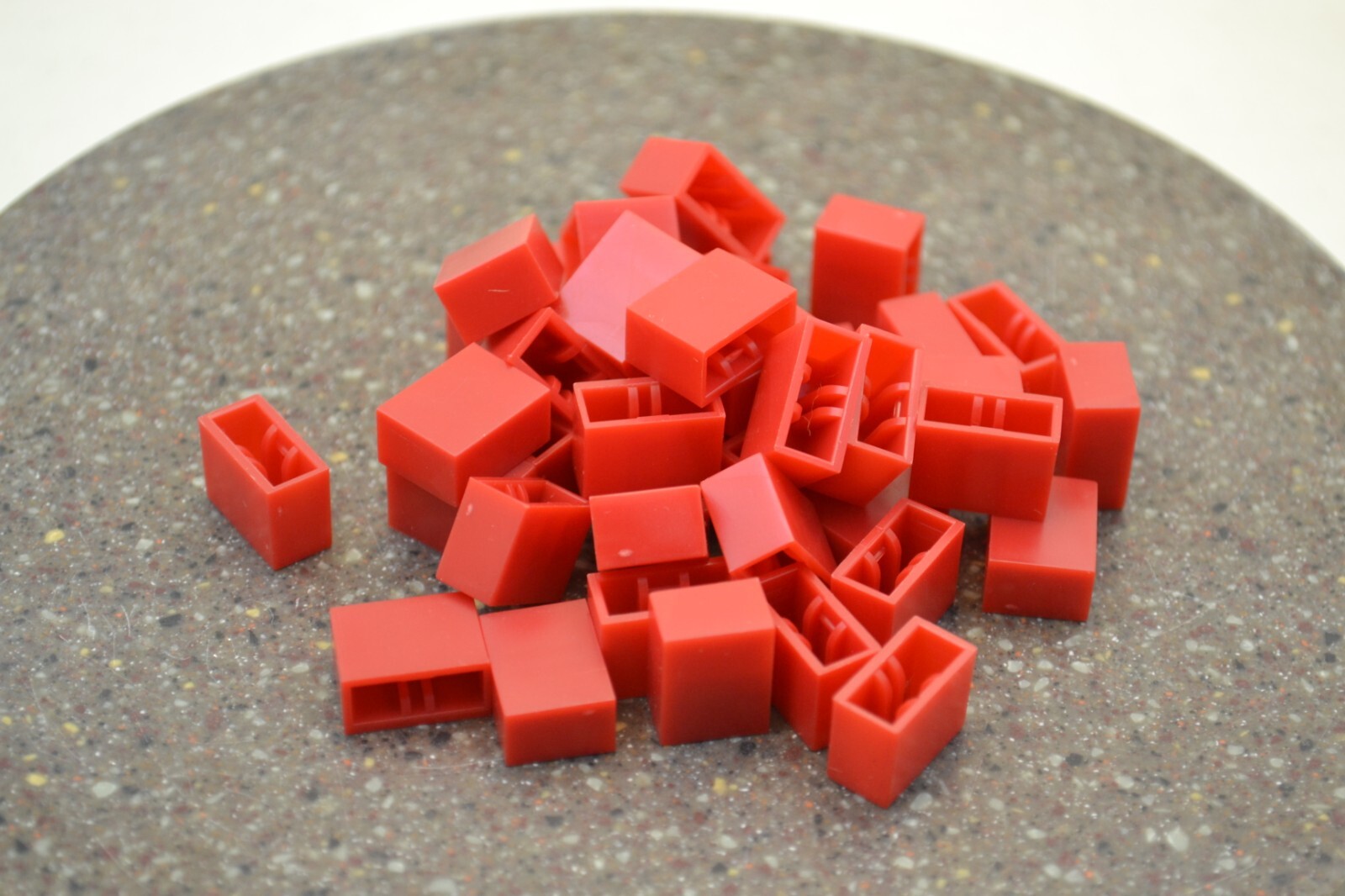 Plastic buttons 20 pcs – to choose from: black or red / NEW