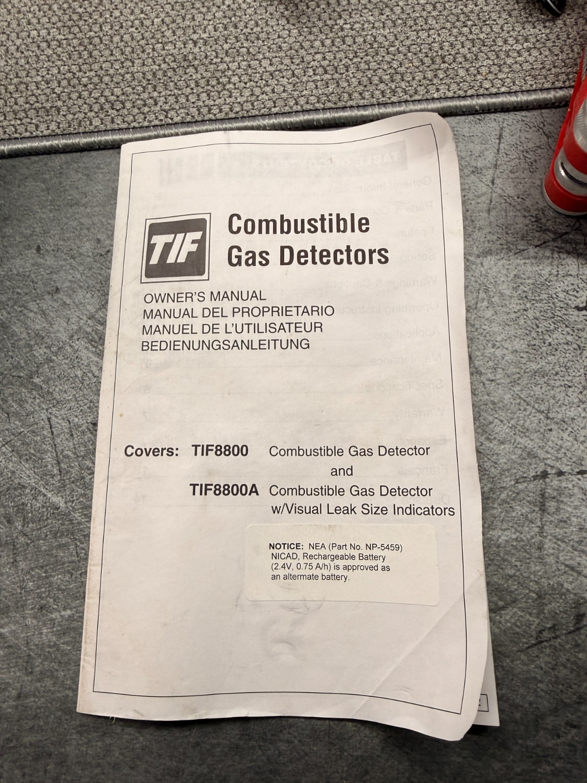 TIF 8800 Combustible Gas Detector w/ Case, Manual, & Power Cord