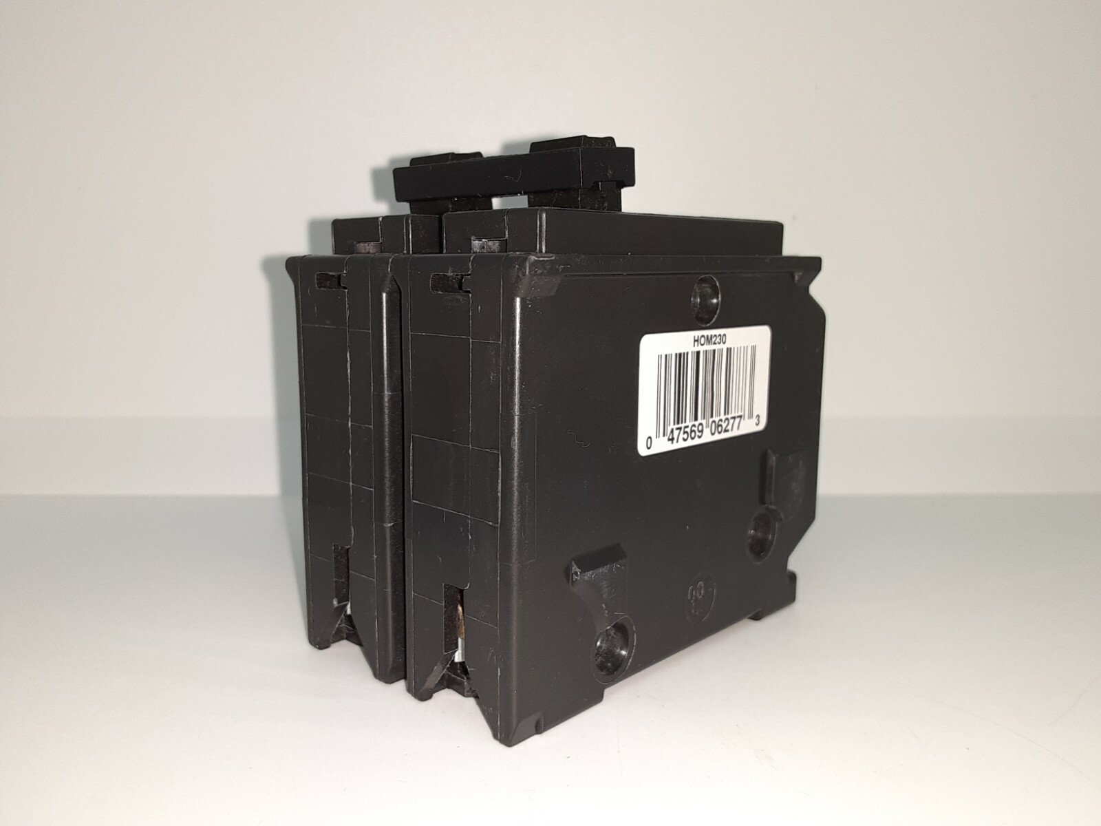 SQUARE D HOM230 30 AMP 2 POLE 240 VOLT CIRCUIT BREAKER TYPE HOM