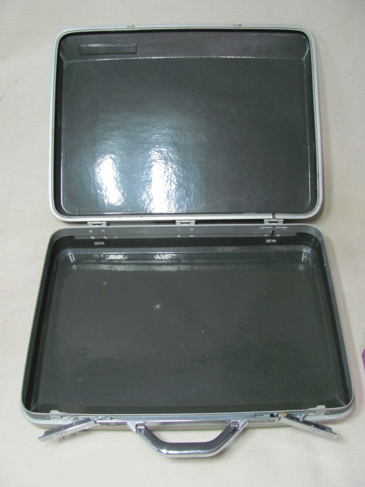 OLYMPUS HARD CARRYING CASE ONLY FOR OLYMPUS BF-1T10 GOOD CONDITION