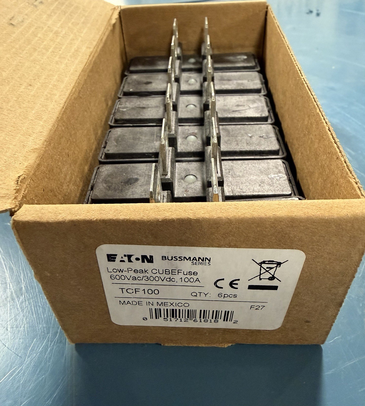 NIB Bussmann TCF100 CUBE Fuse Dual Element Time Delay 100A NEW – 1 Piece