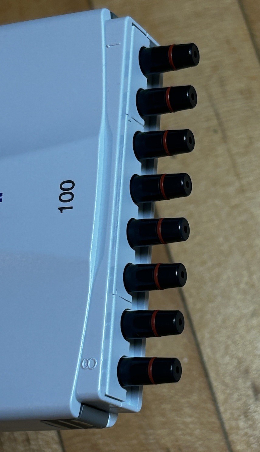 Eppendorf 8-Channel Pipette 10–100 µL – Multichannel – Tested Excellent