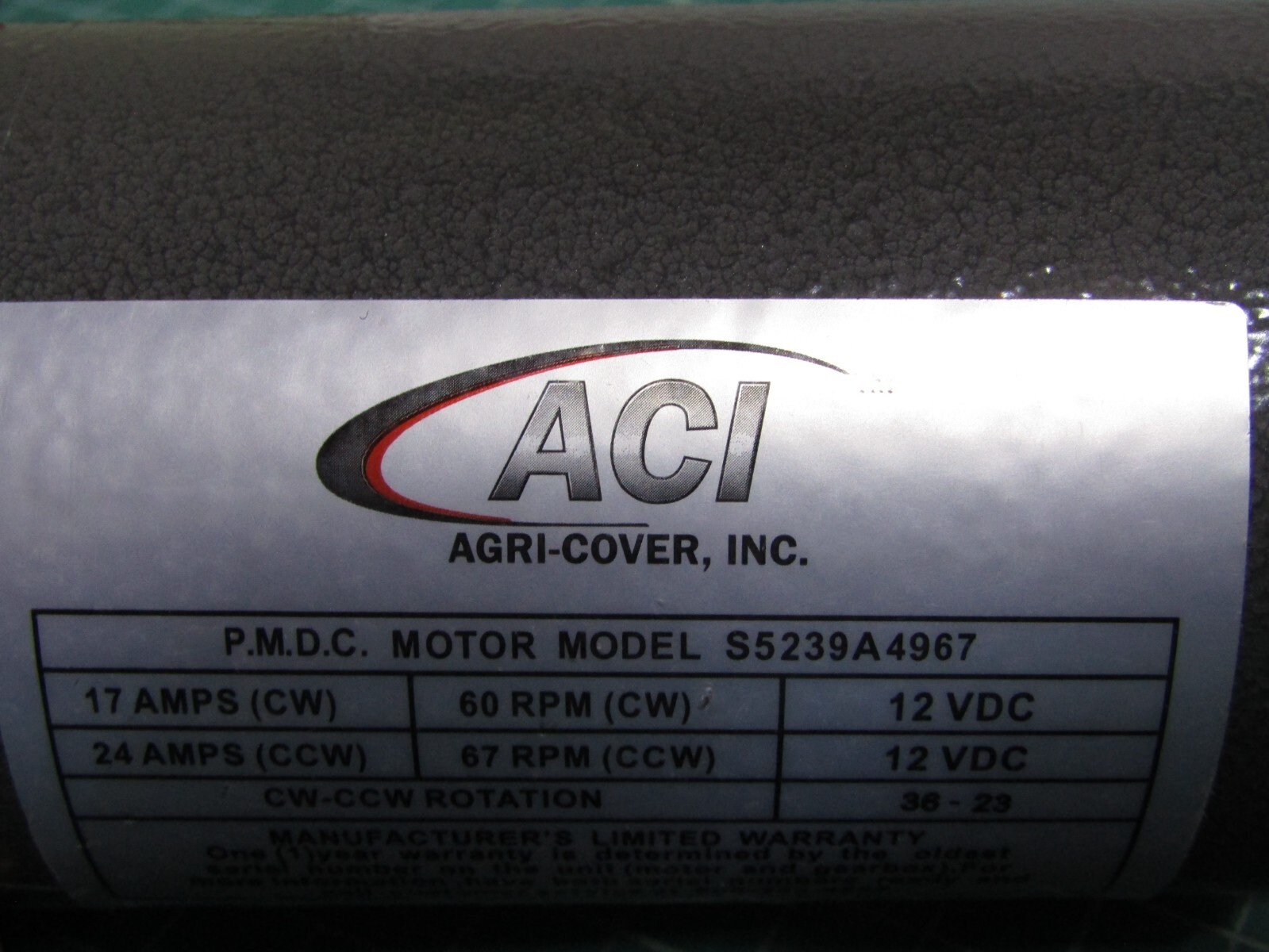 1 – AGRI-COVER, P.M.D.C. Motor Model S5239A4967, 12VDC. CW-CCW Rotation New – Bu
