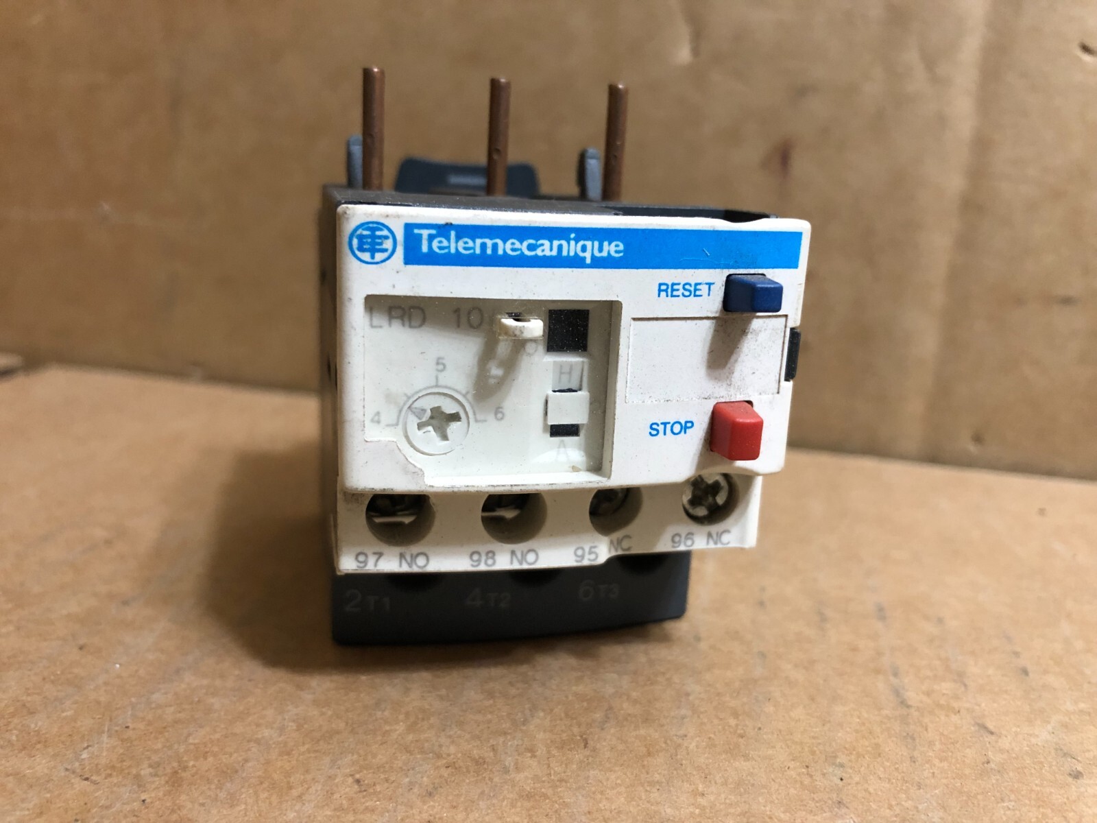 Telemecanique LRD10 Schneider Overload Relay 034679