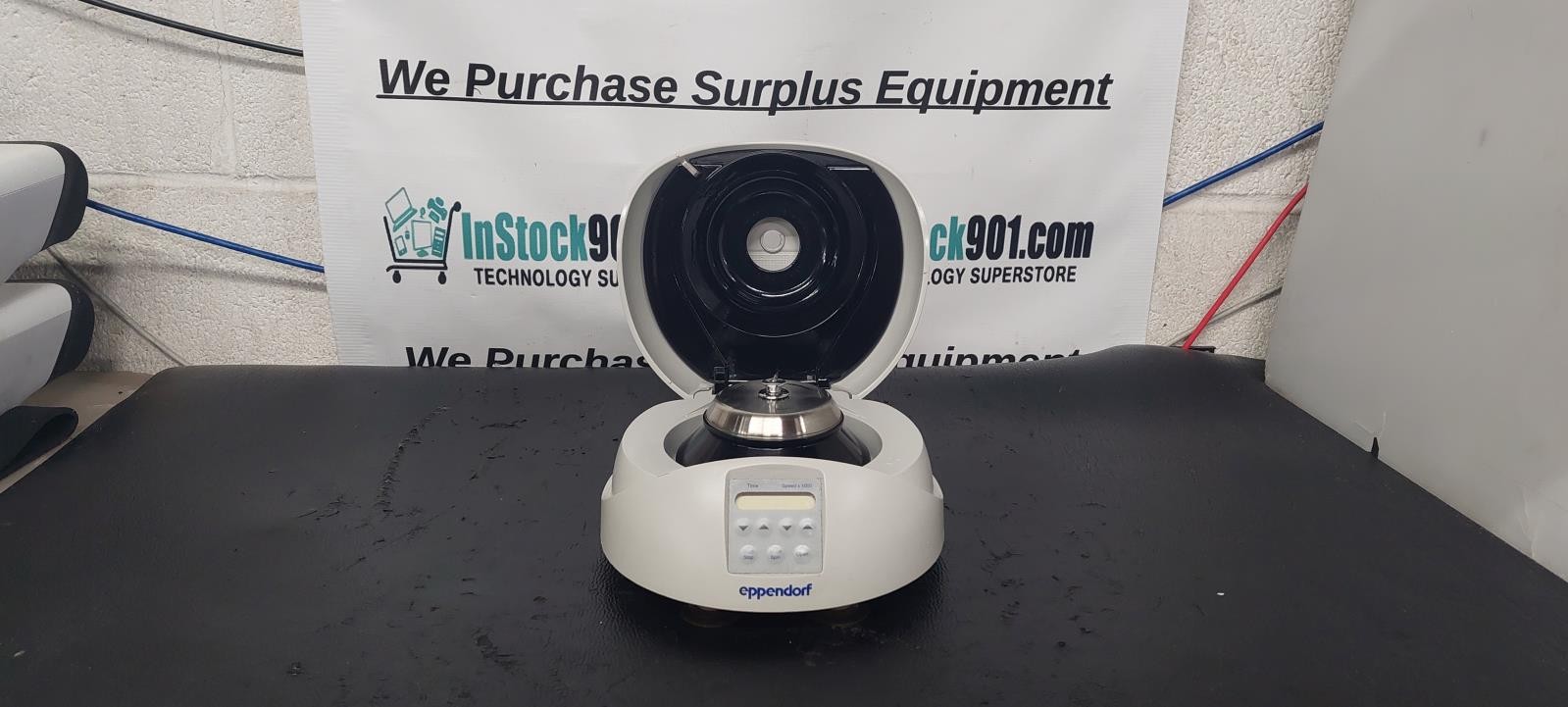 Eppendorf 5453 MiniSpin Plus Micro Centrifuge w/ F45-12-11 Rotor