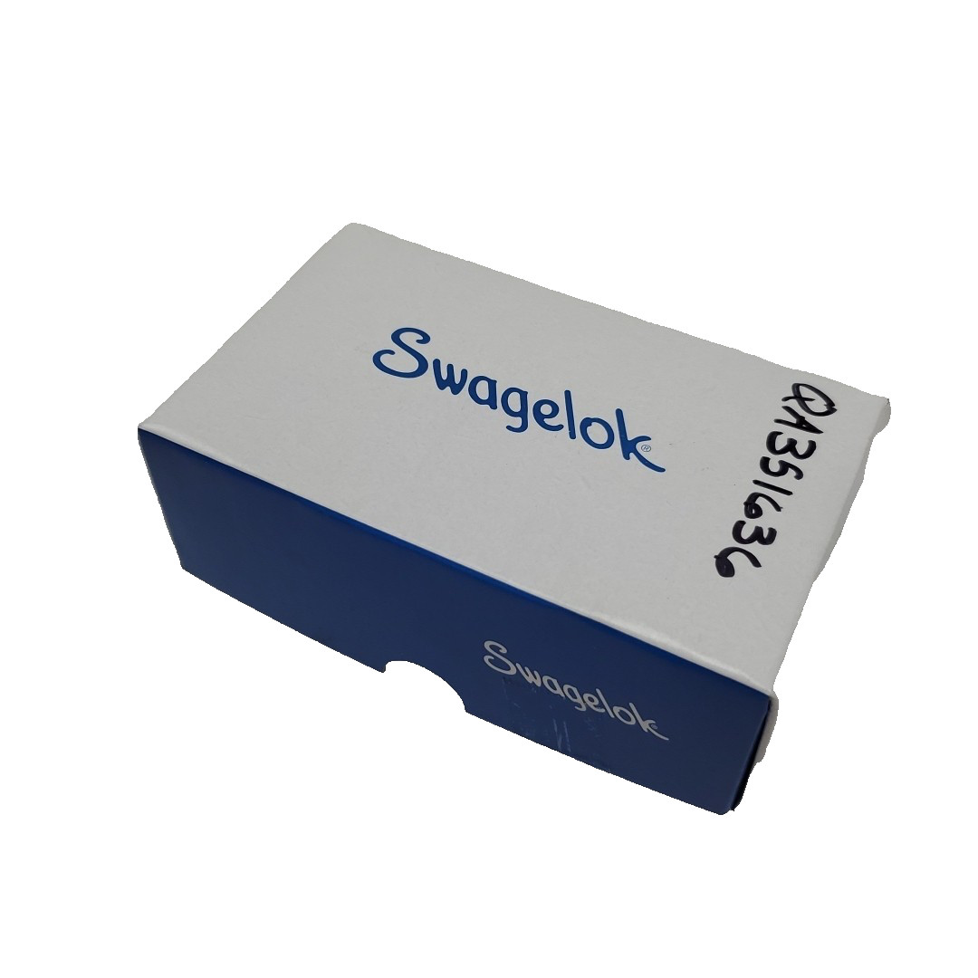 (Lot of 50) SS-2-P Swagelok 1/8″ Pipe Plug