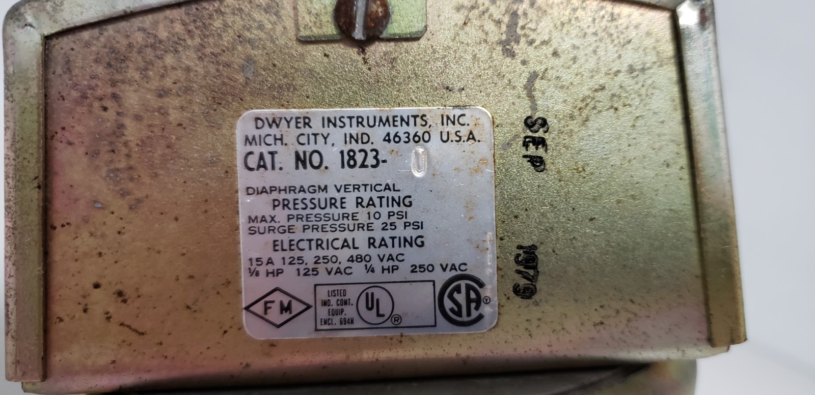 DWYER 1823-U PRESSURE SWITCH, 10 PSI MAX, 15A, 125, 250, 480 VAC