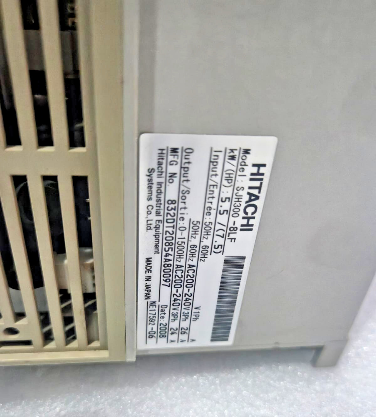 HITACHI SJH300-8LF AC DRIVE VFD INVERTER 5.5KW 7.5HP 200-240V 3PH JAPAN