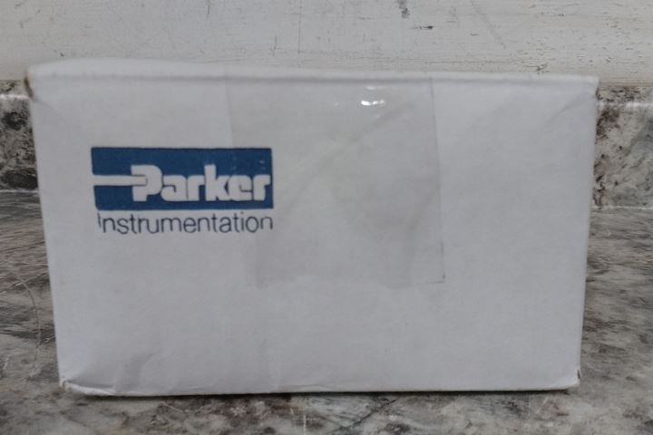 Parker 8MSEL6N-B 15 Pk 3/8 In Pipe Size 1/2 In Tube Outside Dia Male Elbow