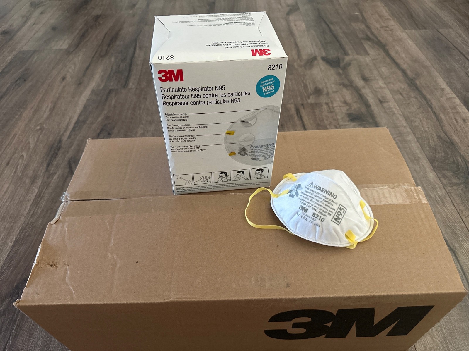 3M N95 Particulate Respirator Face Mask (8210) 20 pieces- Expired April 2025