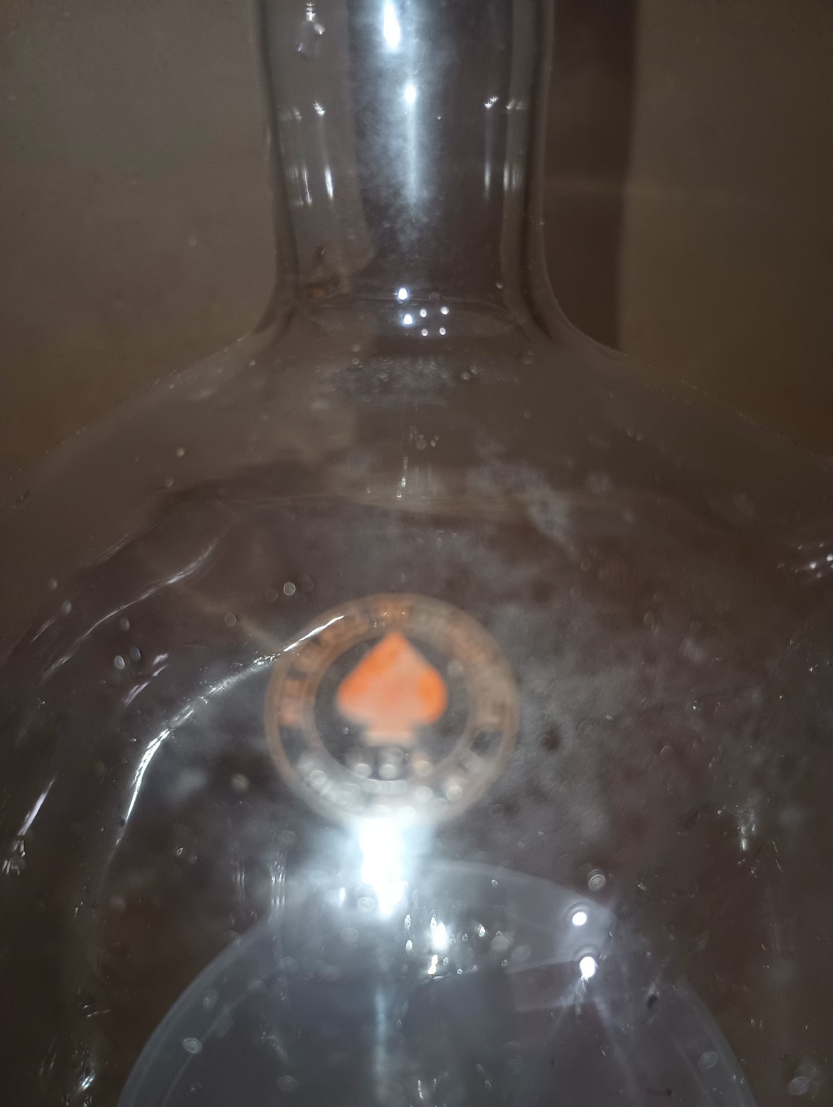 PYREX 2000 ML ROUND BOTTOM FLASK WITH THERMOMETER WELL