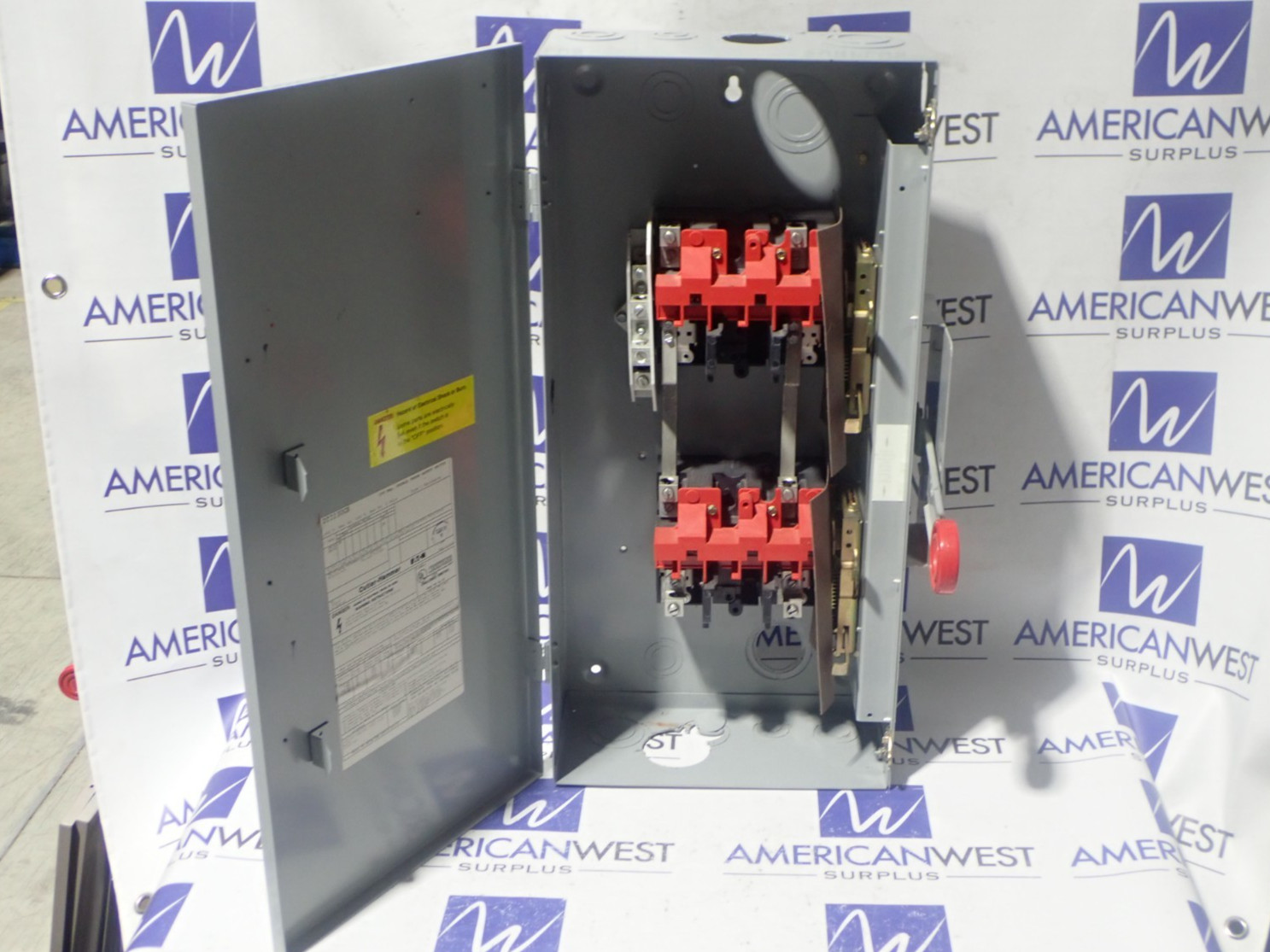 Cutler Hammer Eaton DT223UGK 100 Amp 240 Volt Non Fused Double Throw Disconnect