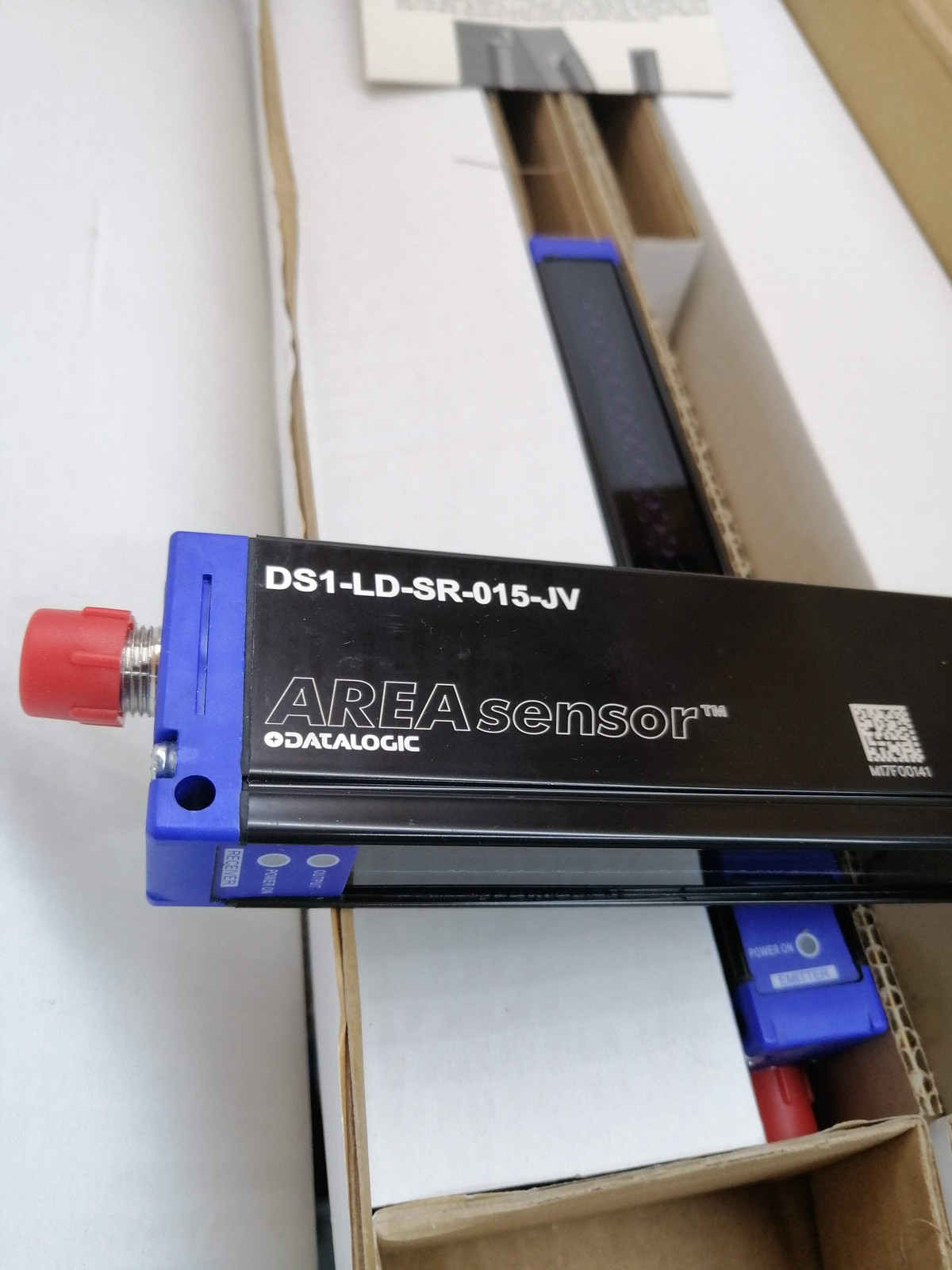 New | DATALOGIC | DS1-LD-SR-015-JV | AREA SENSOR LIGHT SAFETY CURTAIN